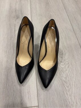 Jessica Simpson Haneh Pump